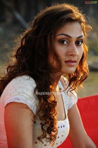 Manjari Fadnis Photo Gallery from Inkosari